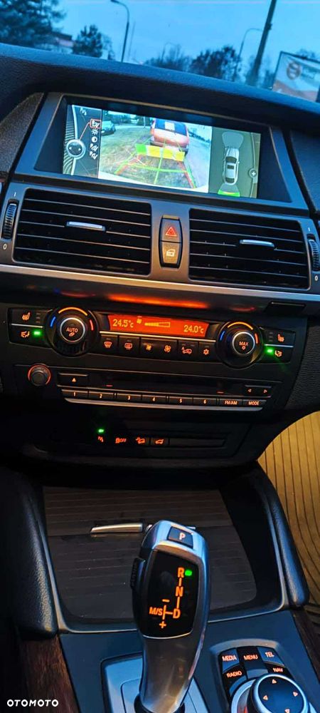 BMW X6 xDrive35i - 9