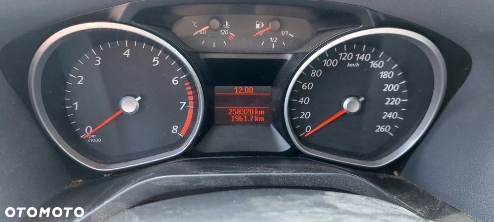 Ford Galaxy 2.0 Ghia - 6