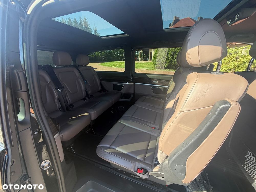 Mercedes-Benz Klasa V 300 d extralang 4Matic 9G-TRONIC Exclusive - 38