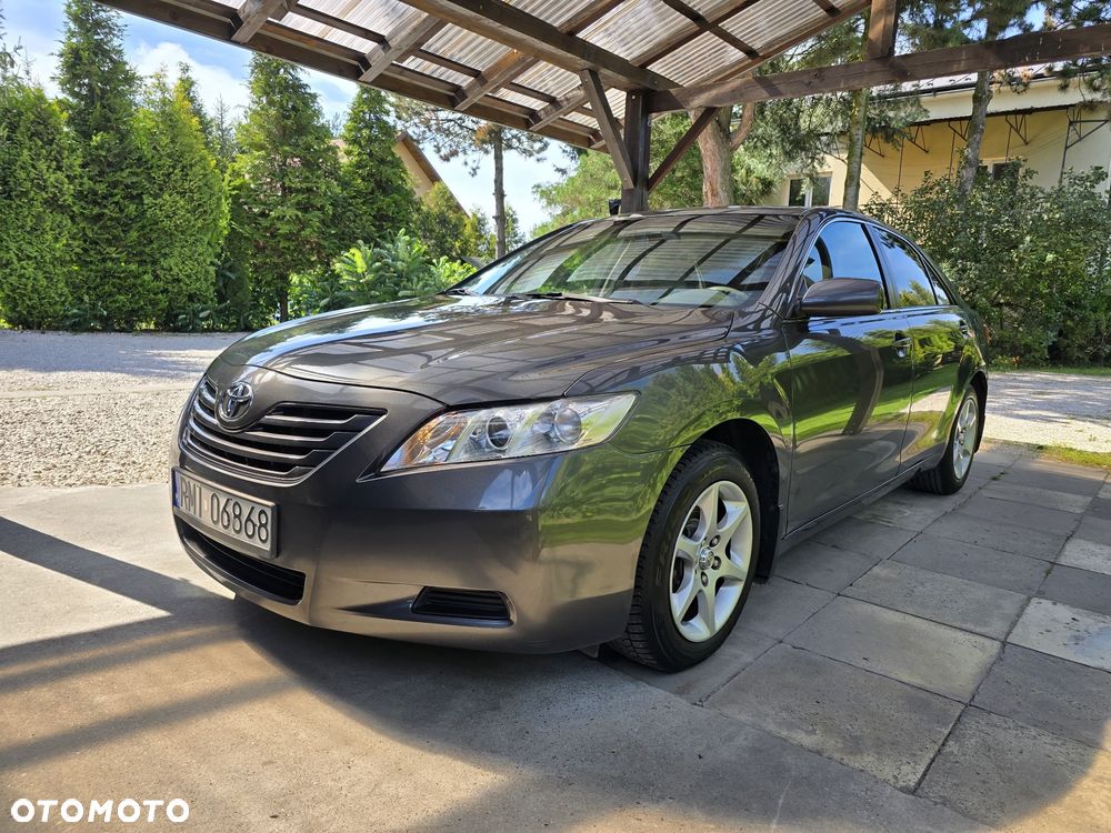 Toyota Camry - 9