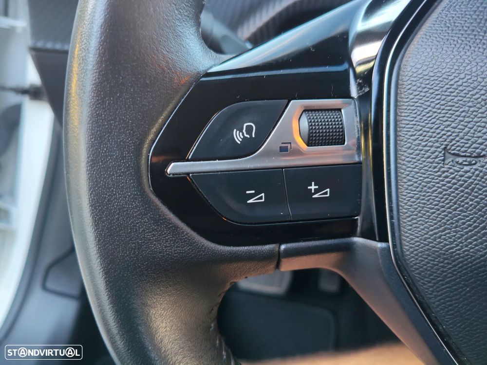 Peugeot e-208 50 kWh Active - 19