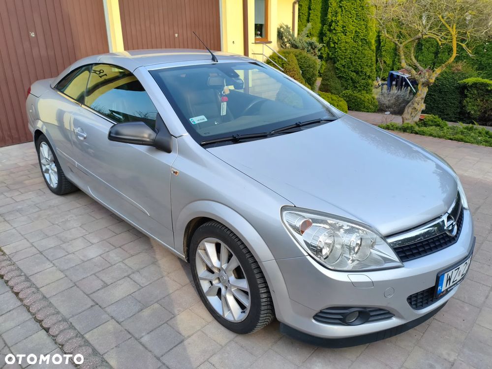 Opel Astra 1.6 T Cosmo - 8