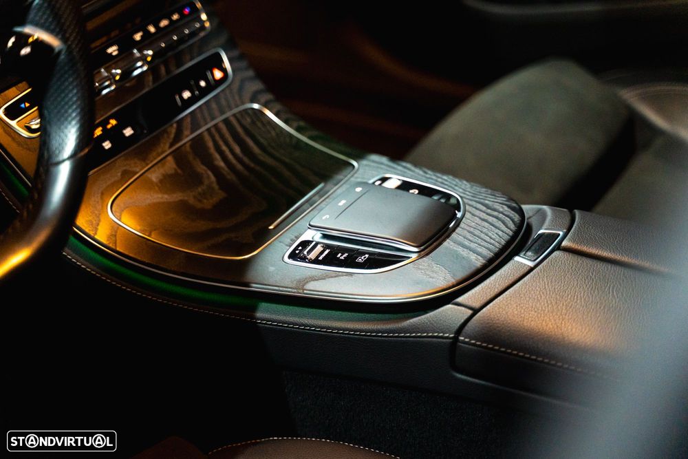 Mercedes-Benz E 300 de AMG Line - 9