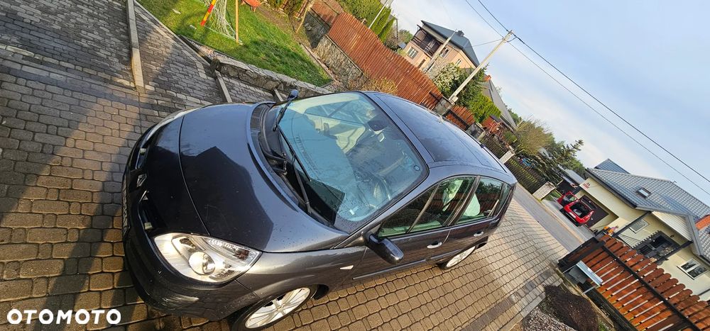 Renault Scenic 1.9 dCi Tech Run - 15