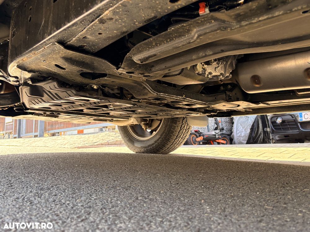 Isuzu D-Max 1.9 DSL 4x4 Double Cab MT Premium - 6