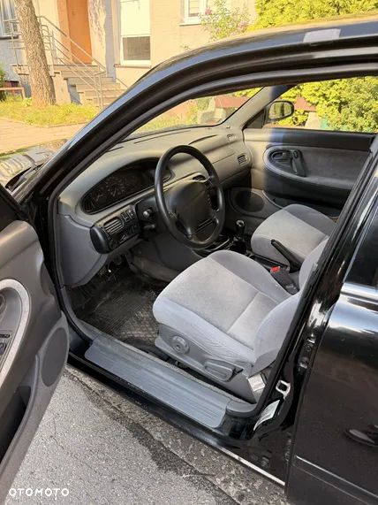 Mazda 626 2.0 - 8
