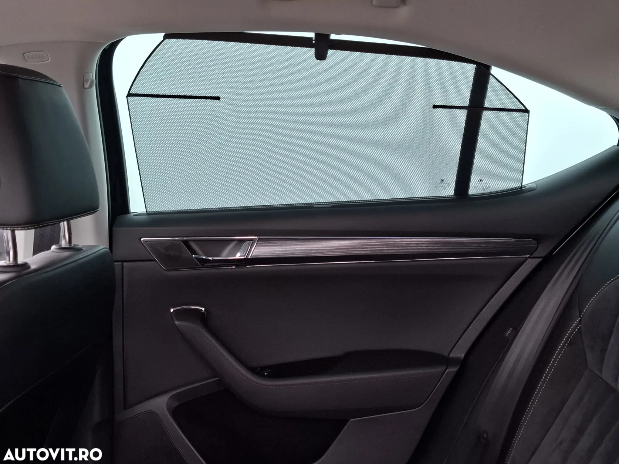 Skoda Superb 2.0 TDI 4X4 DSG Style - 38