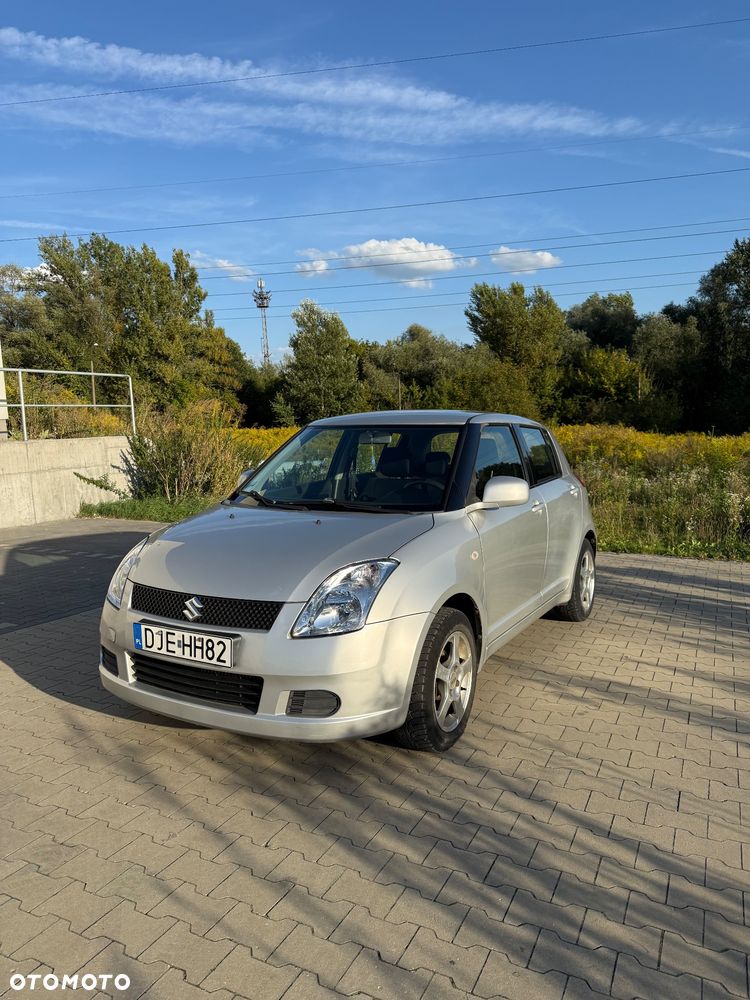 Suzuki Swift 1.3 GS / Premium 4WD - 2