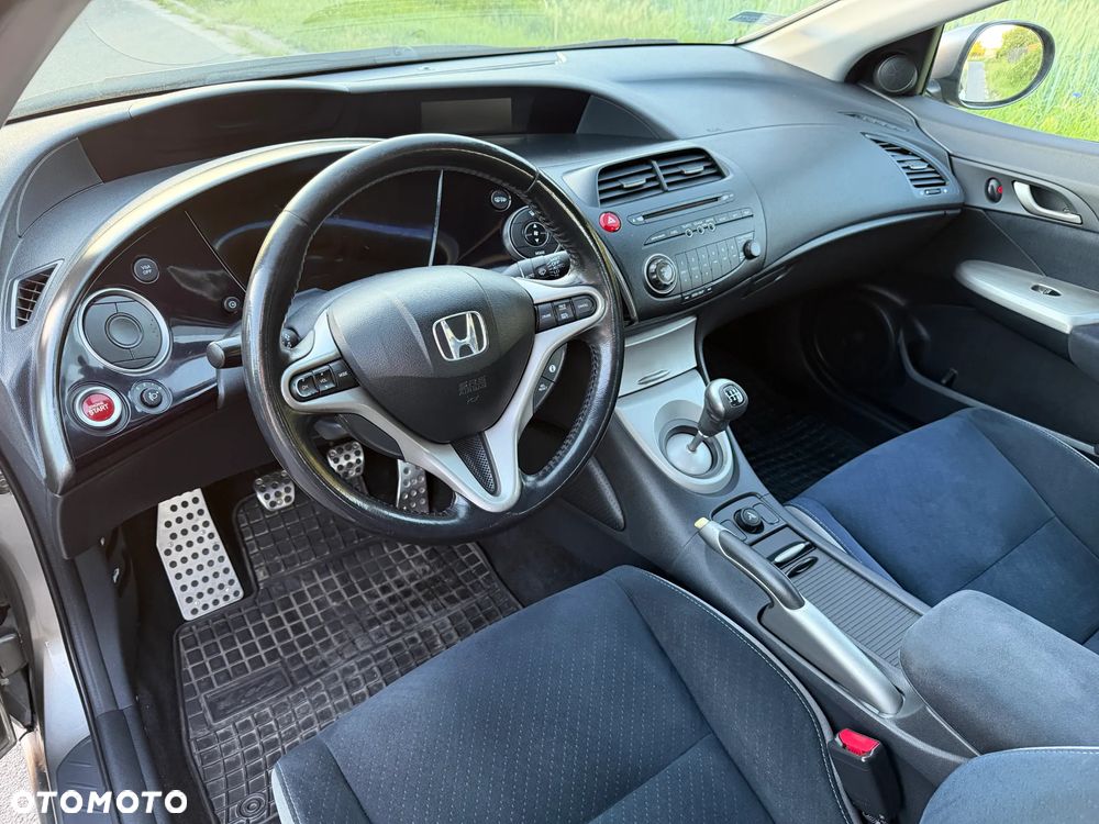 Honda Civic 1.8i-VTEC 50 Jahre Edition - 14