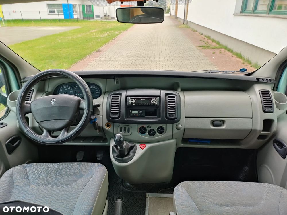 Renault Trafic - 14