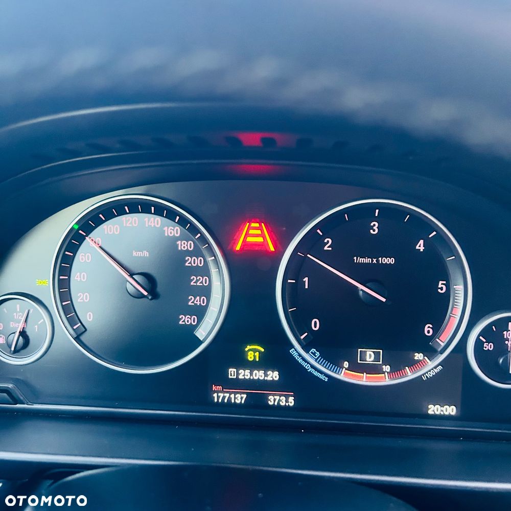 BMW Seria 5 520d - 27