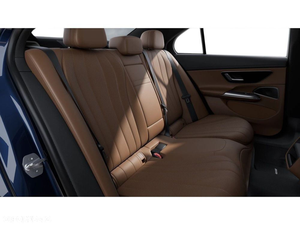 Mercedes-Benz Klasa E 220 d mHEV 4-Matic AMG 9G-Tronic - 10