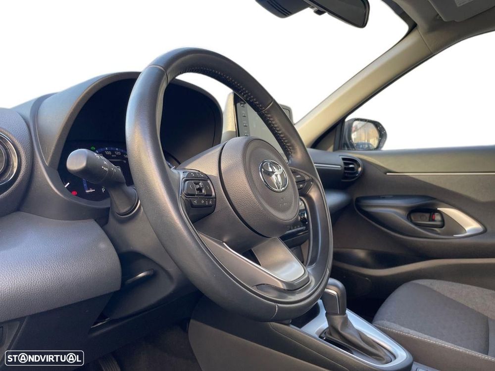 Toyota Yaris Cross - 13