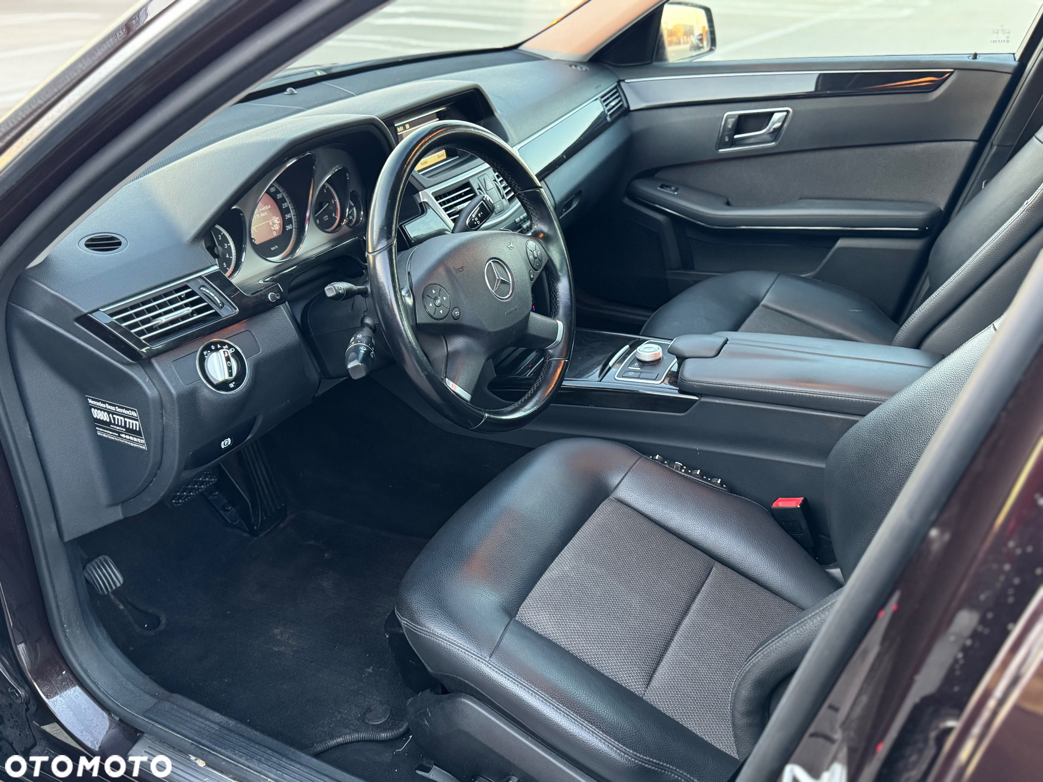 Mercedes-Benz Klasa E 350 CDI BlueEff Avantgarde - 9