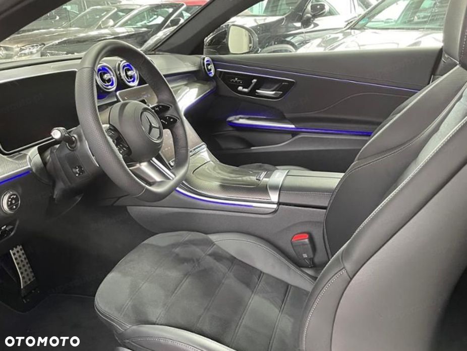 Mercedes-Benz CLE 300 mHEV 4-Matic AMG Line - 8