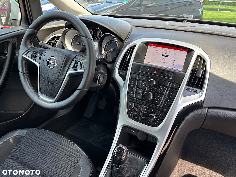 Opel Astra IV 1.4 T Cosmo - 38