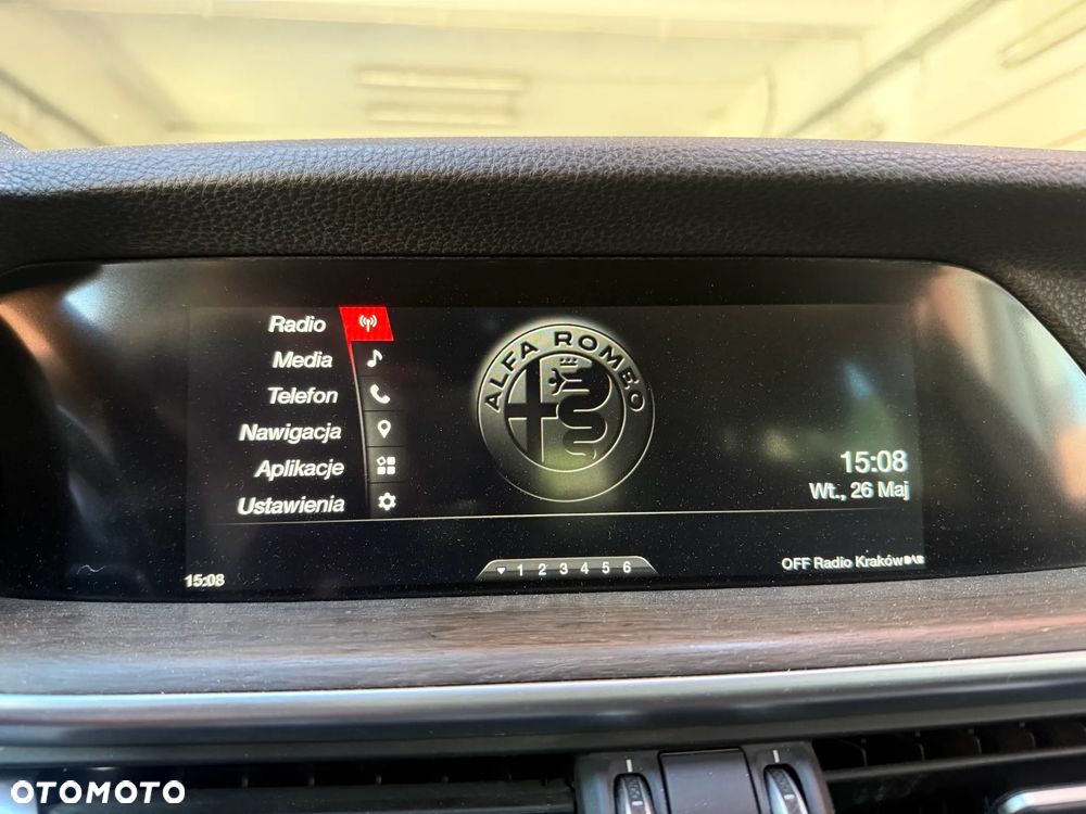 Alfa Romeo Stelvio 2.0 Turbo 16V AT8-Q4 Lusso Ti - 19