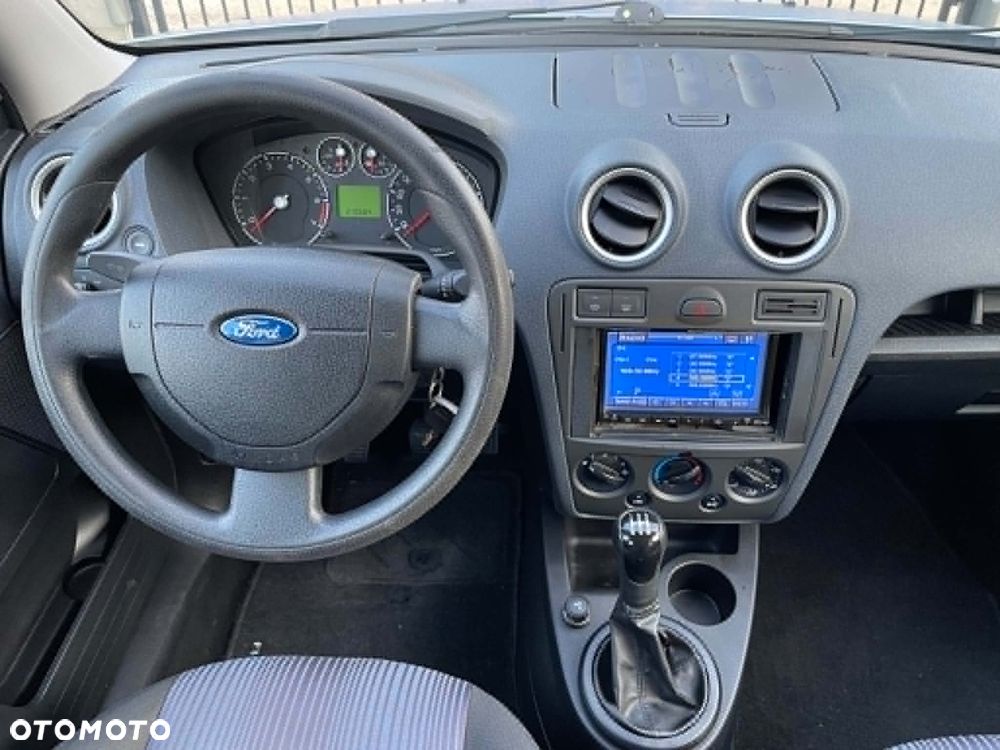 Ford Fusion - 15