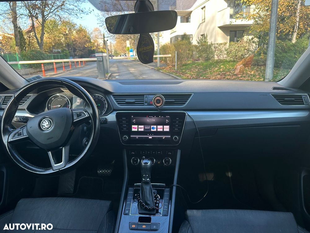 Skoda Superb 1.6 TDI DSG Ambition - 19