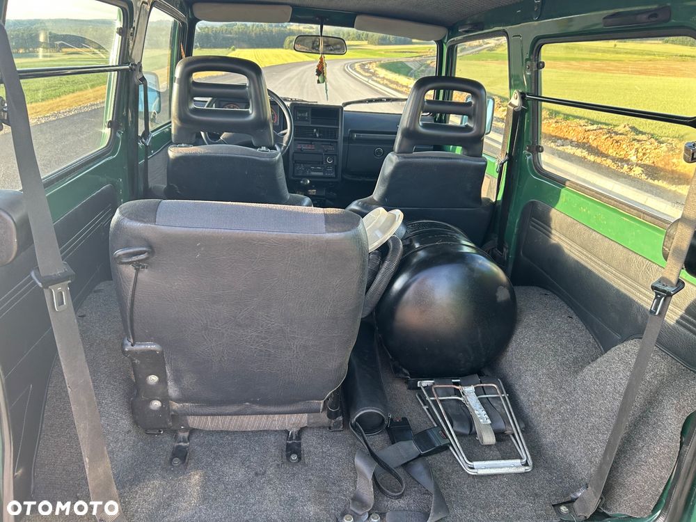 Suzuki Samurai - 10