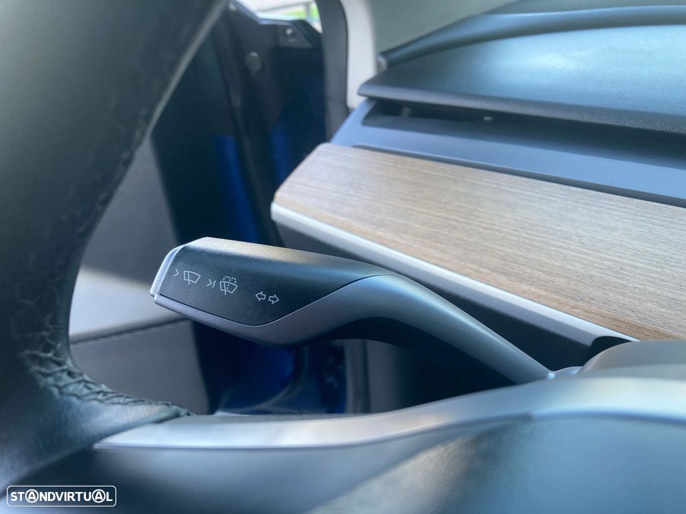 Tesla Model 3 RWD - 17