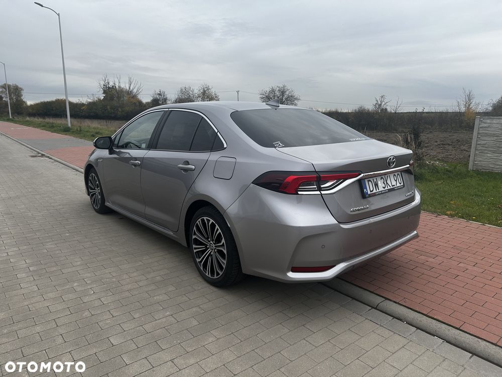 Toyota Corolla 1.8 Hybrid Comfort - 12
