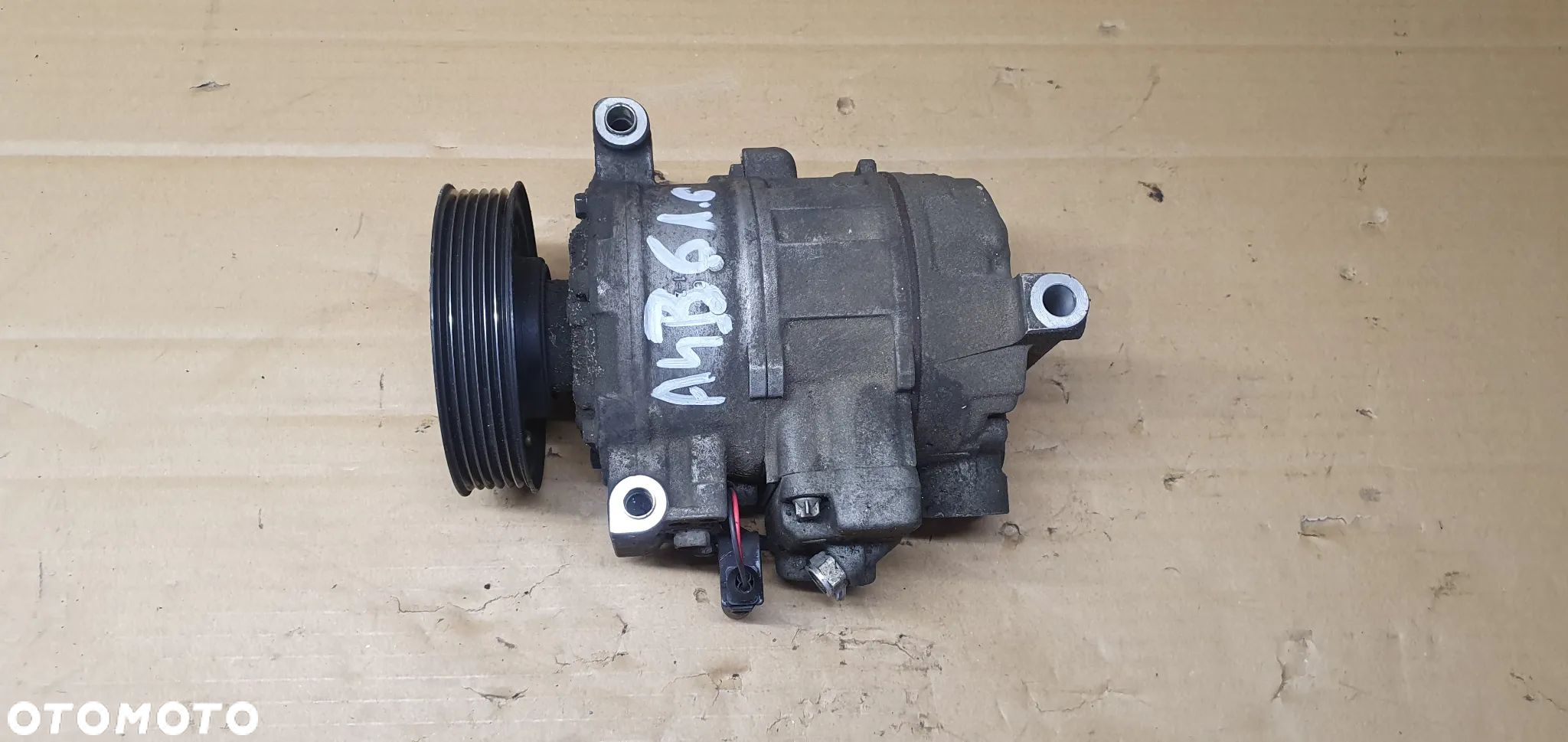 Sprężarka klimatyzacji pompa klimy Audi A4 B6 8E0260805G - 1