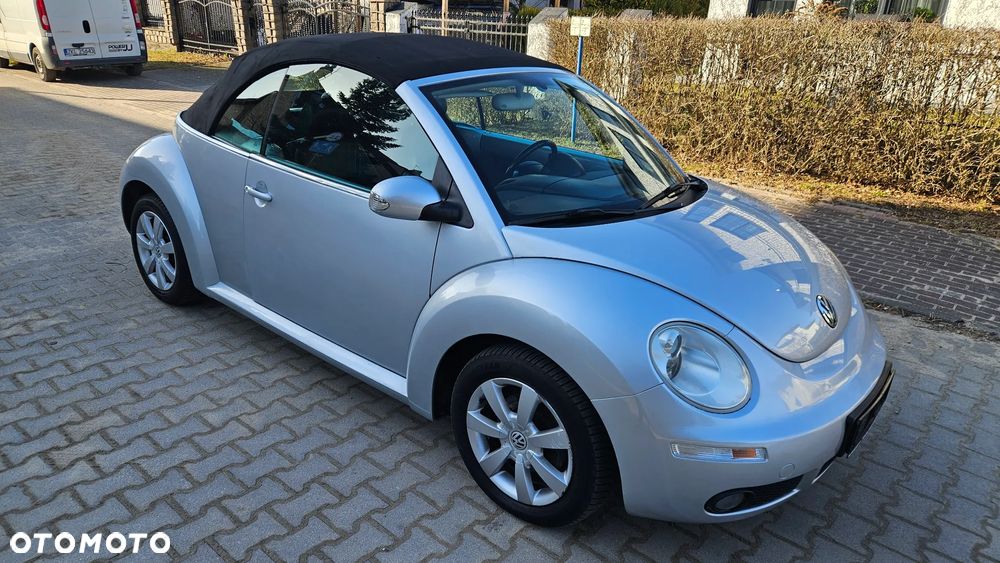 Volkswagen New Beetle 2.0 - 4