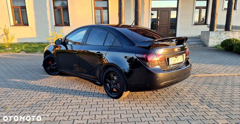 Chevrolet Cruze 1.6 - 13