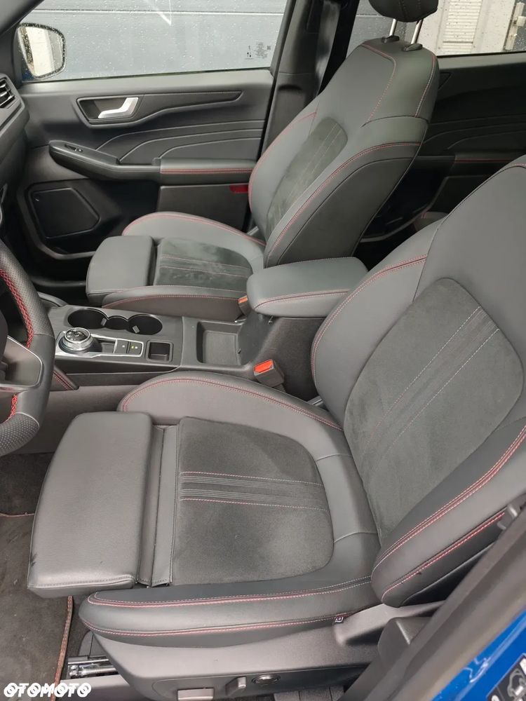 Ford Kuga 2.5 FHEV AWD ST-Line X - 15