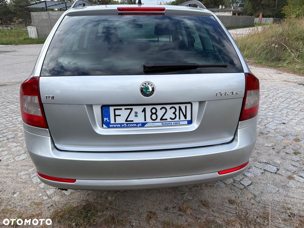 Skoda Octavia 1.6 TDI DPF Active - 7