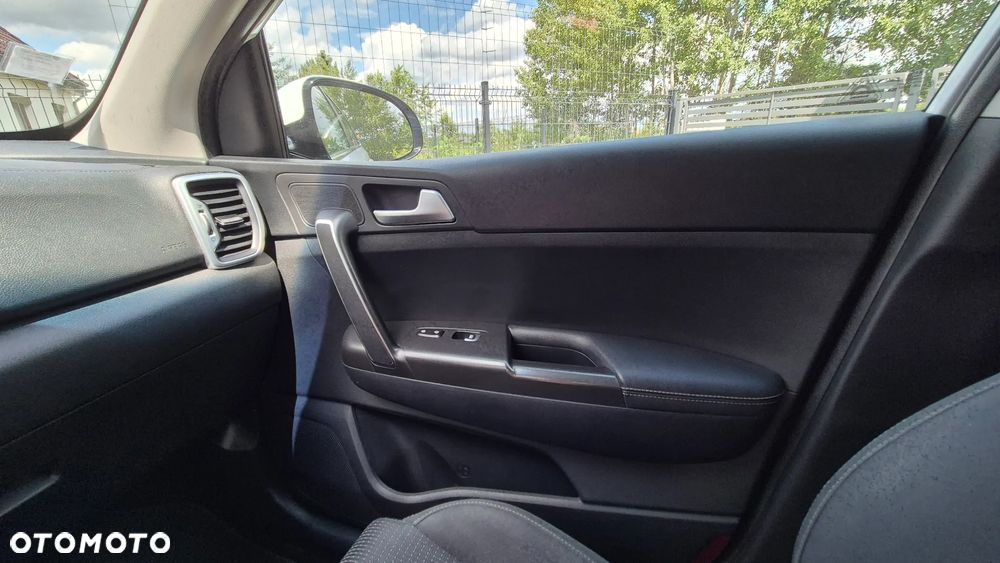 Kia Sportage 1.6 GDI 2WD Attract - 26