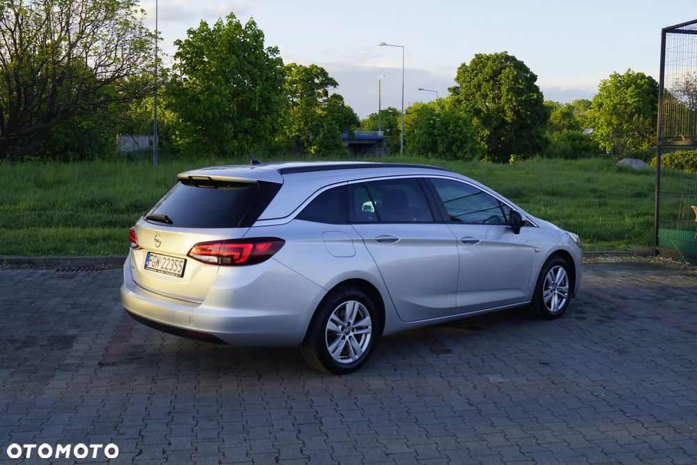 Opel Astra - 4