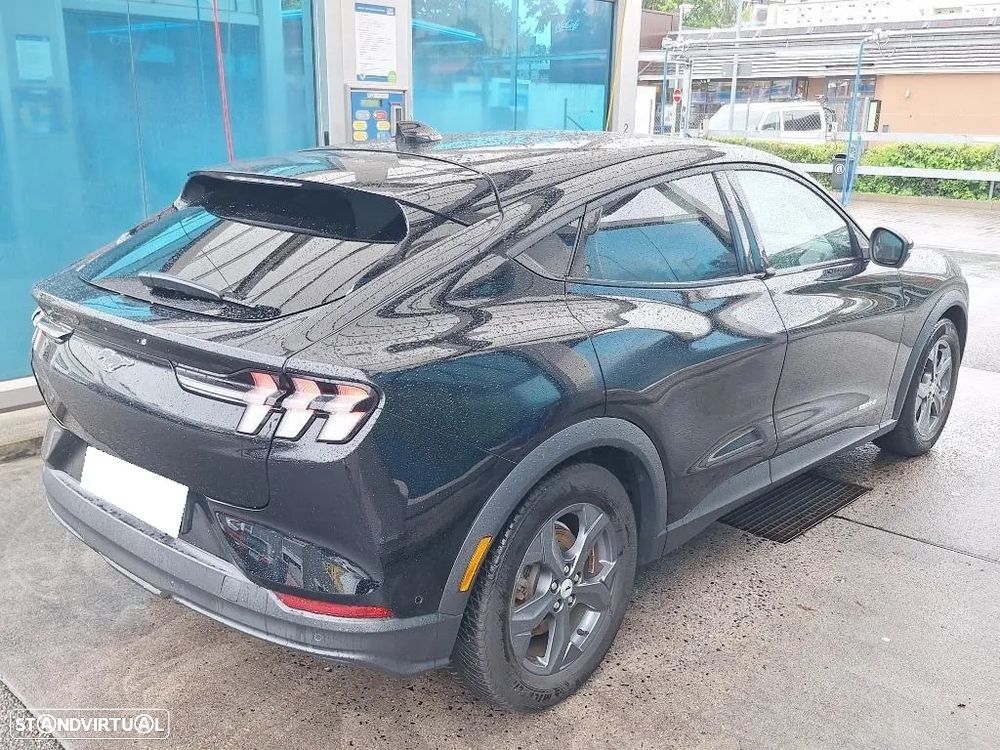 Ford Mustang Mach-E - 2