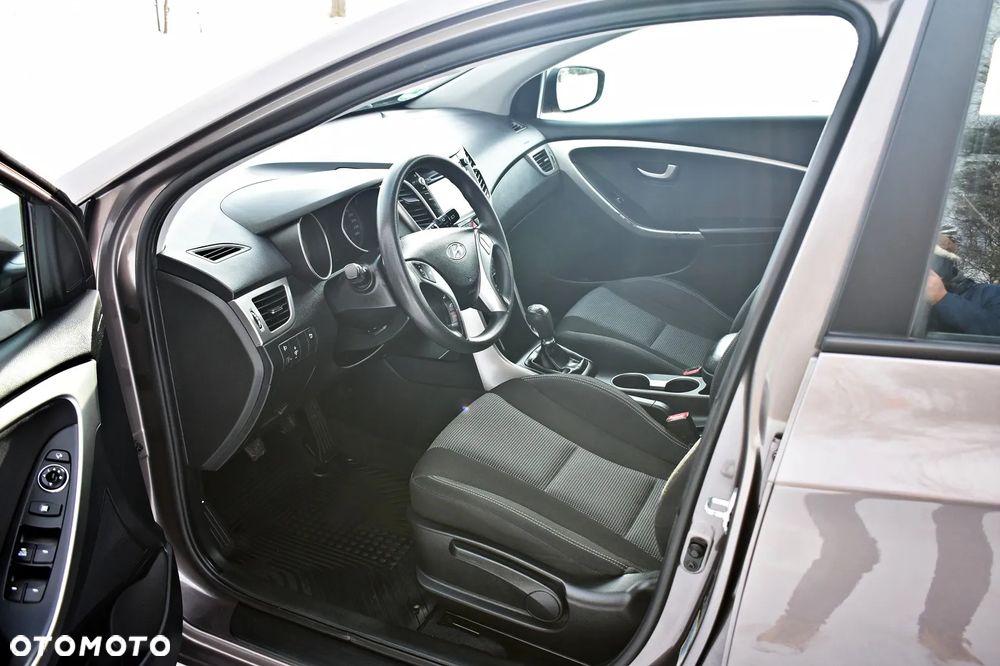 Hyundai i30 1.4 CRDi Intro Edition - 24