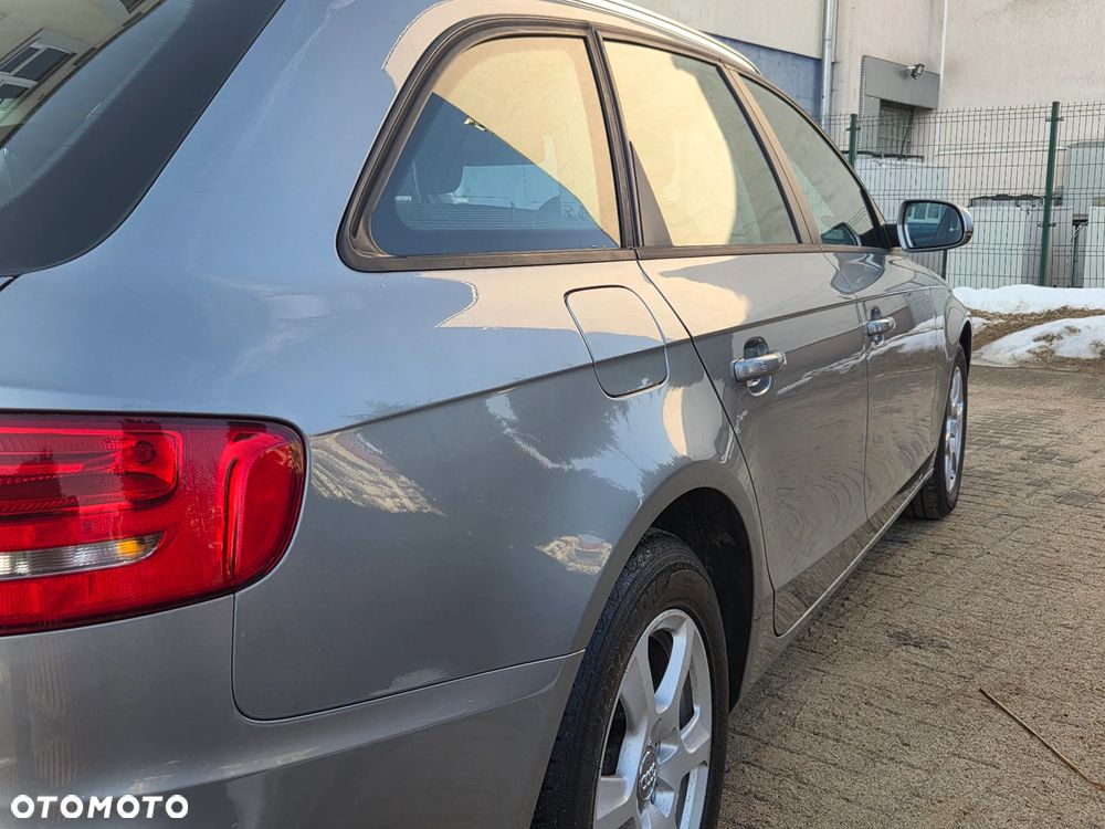 Audi A4 Avant - 16
