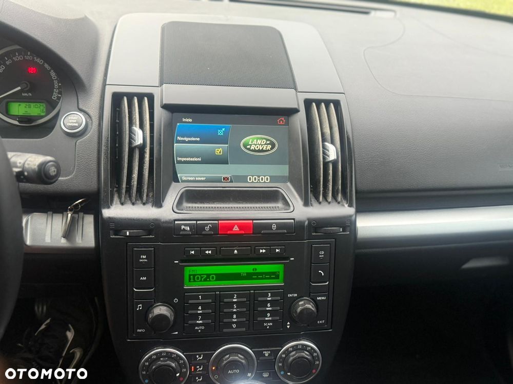 Land Rover Freelander SD4 HSE Luxury - 9