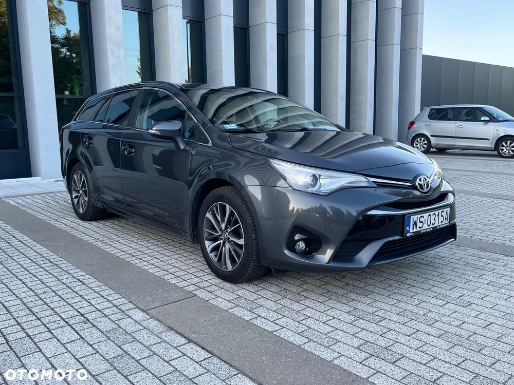Toyota Avensis 1.8 Prestige MS - 7