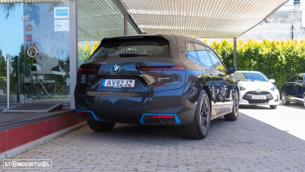 BMW iX xDrive 40 - 4