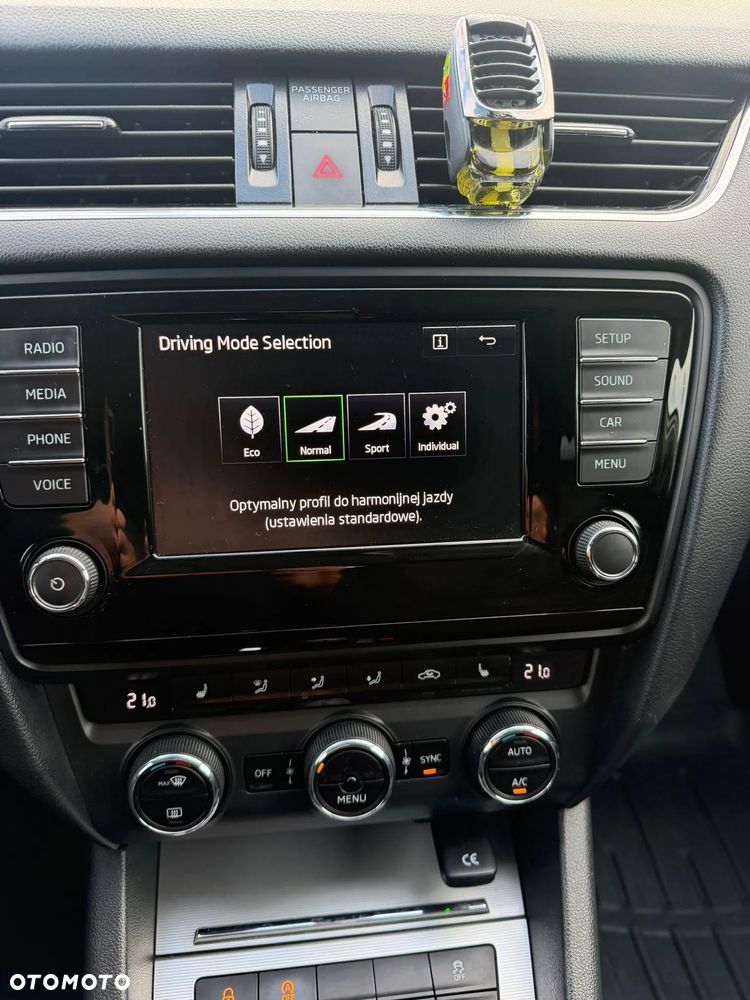 Skoda Octavia 2.0 TDI (Green tec) 4x4 Ambition - 18