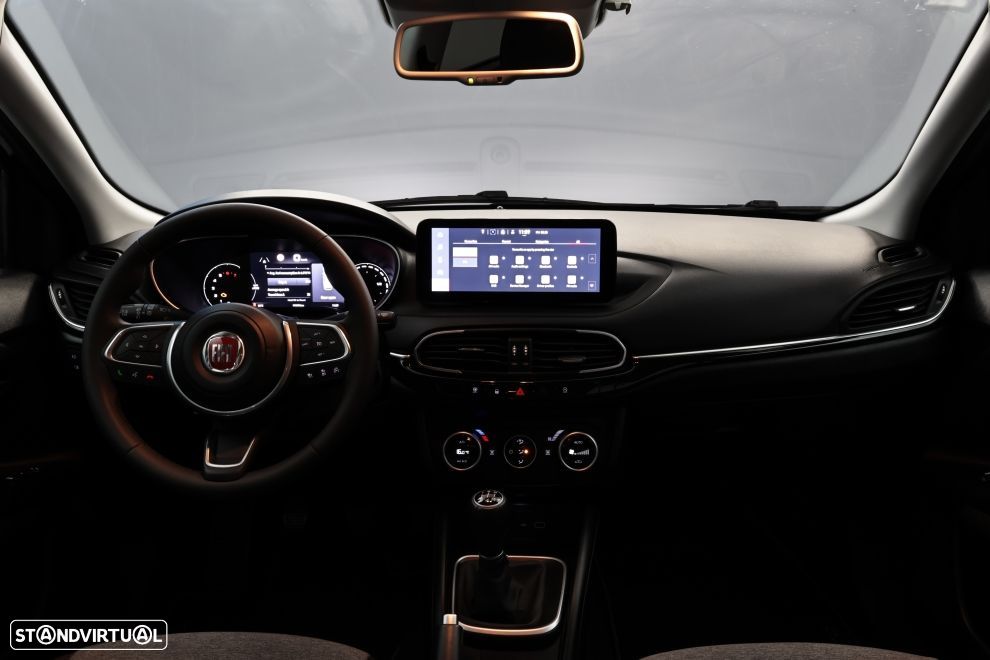 Fiat Tipo Station Wagon Cross 1.0 GSE T3 Cross - 20