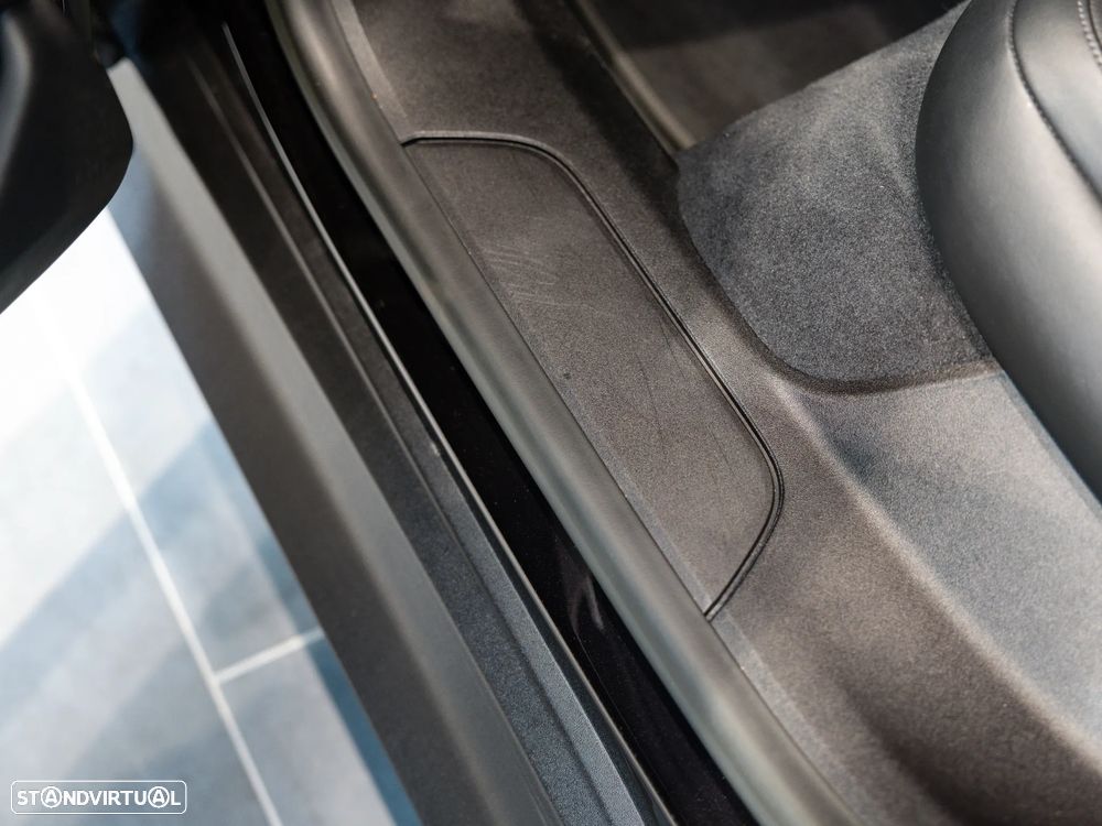 Porsche Taycan Sport Turismo - 37
