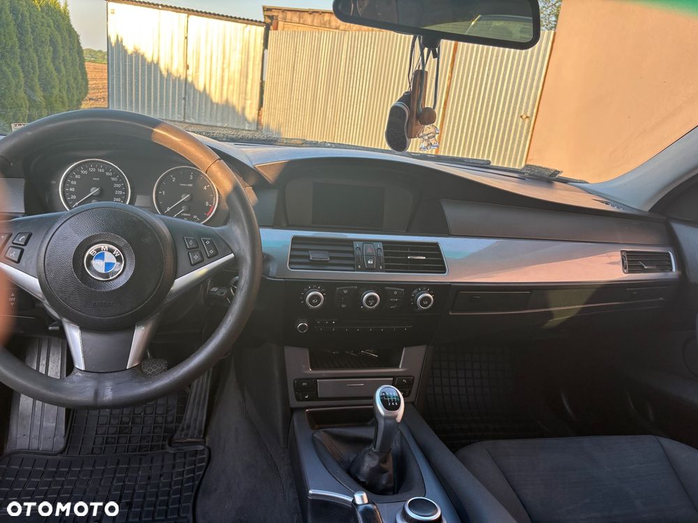 BMW Seria 5 520d - 6