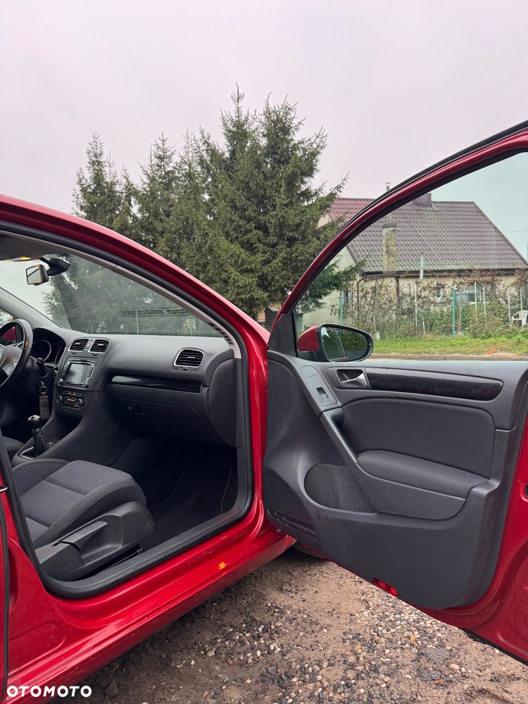 Volkswagen Golf 1.6 TDI Sound - 16