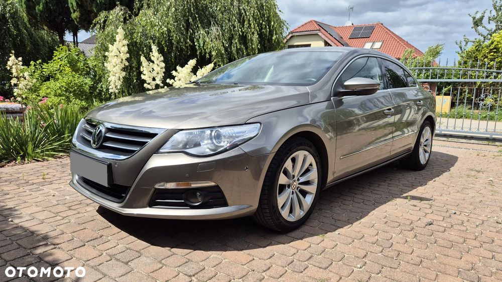 Volkswagen Passat CC - 1