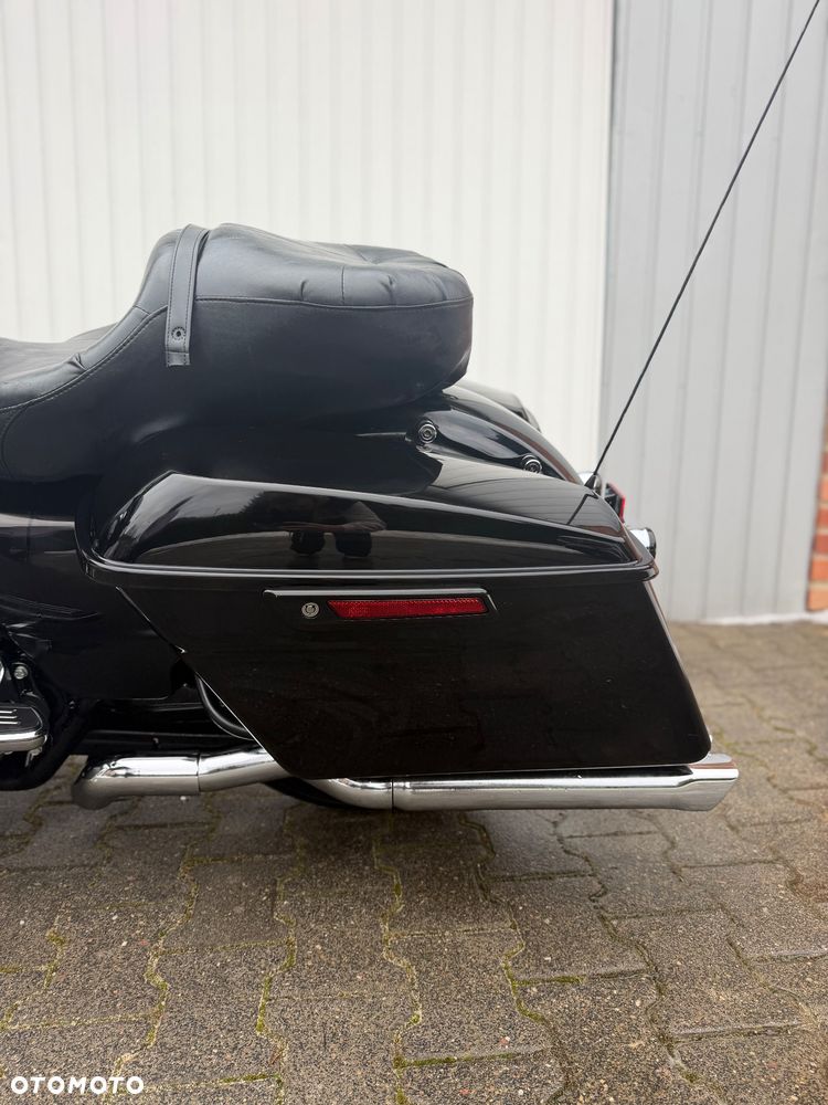 Harley-Davidson Touring Street Glide - 15