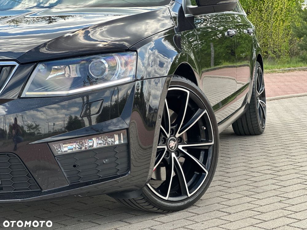 Skoda Octavia 2.0 TDI DSG RS - 7