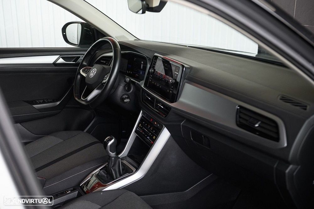 VW T-Roc 1.0 TSI Urban - 25