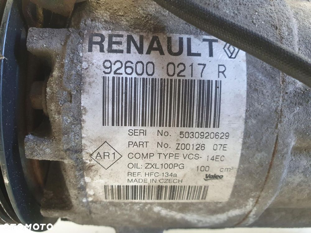 SPRĘŻARKA KLIMATYZACJI Renault Clio IV 0.9 TCe _ pompa 926000217R - 2