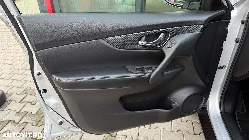 Nissan X-Trail 1.6 DIG-T Tekna - 28